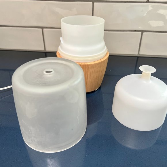 Nature's Stress Reliever!  Relaxing Color Changing Homedics Diffuser - Picture 8 of 16